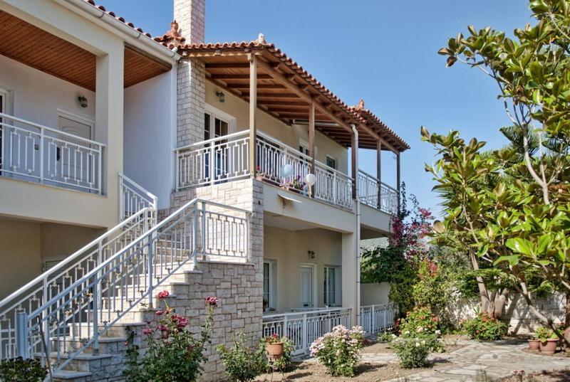 Samos Apartments Kampos Marathokampou Exterior photo
